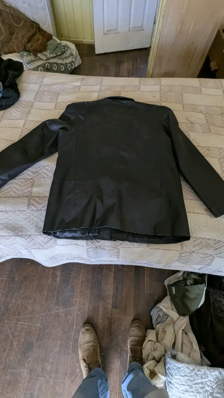 Chaqueta de cuero negra para hombre - 4