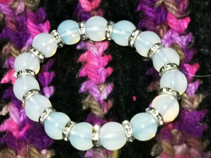 Set de pulsera y aros de piedra luna - 3