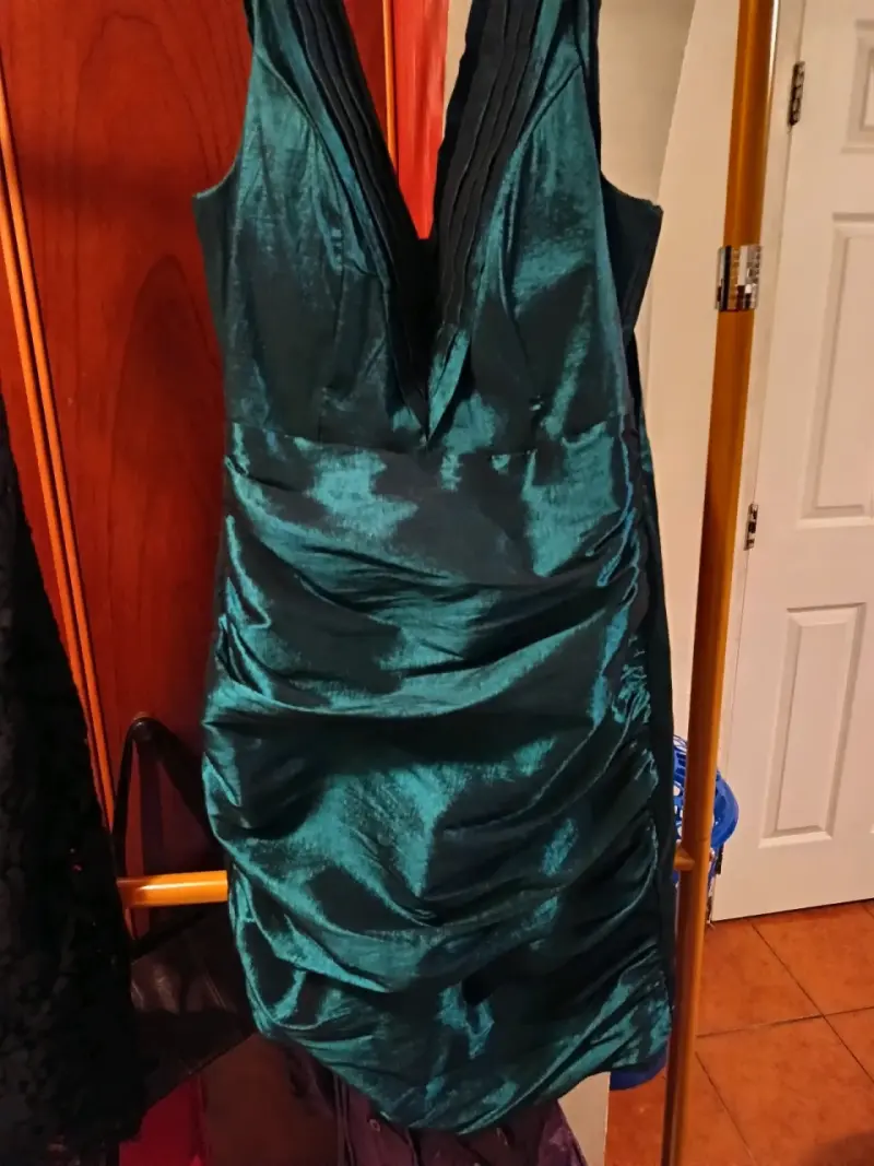 Vestido de fiesta verde esmeralda elegante - 3