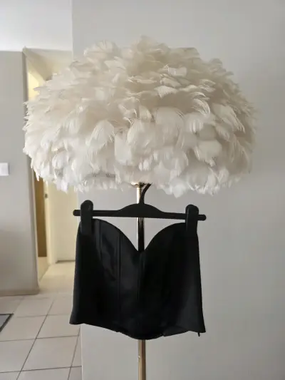 Conjunto de tops negros elegantes - miniatura 4