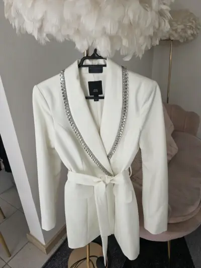 Blazer blanco con detalles brillantes River Island - miniatura 1