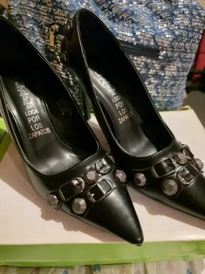 Tacones negros 37 con hebillas Chalada - miniatura 1