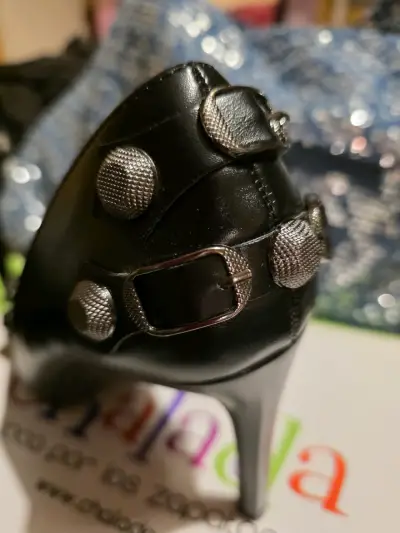 Tacones negros 37 con hebillas Chalada - miniatura 2