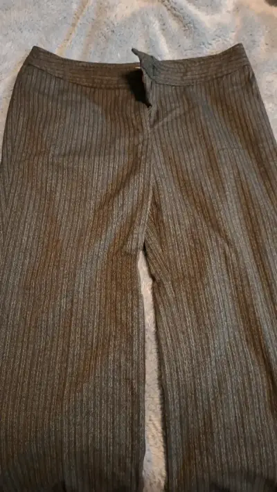 Pantalones de vestir a rayas para mujer - miniatura 1