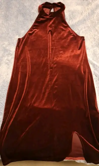 Vestido de terciopelo burdeo sin mangas - miniatura 1