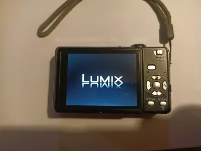 Cámara digital Panasonic Lumix DMC-FS7 - miniatura 1
