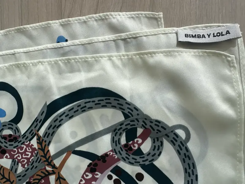 Pañuelo de seda estampado Bimba y Lola - 2