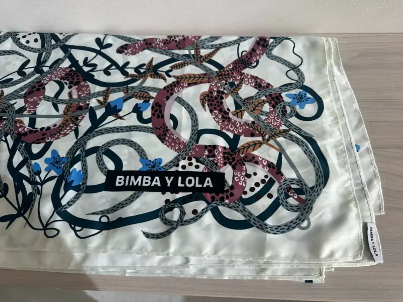 Pañuelo de seda estampado Bimba y Lola - 4