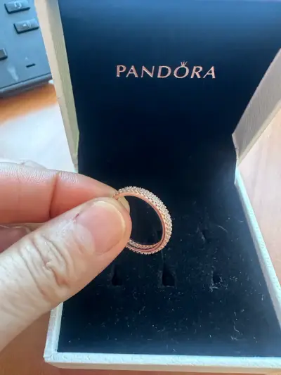 Anillo de plata con circonitas Pandora - miniatura 1