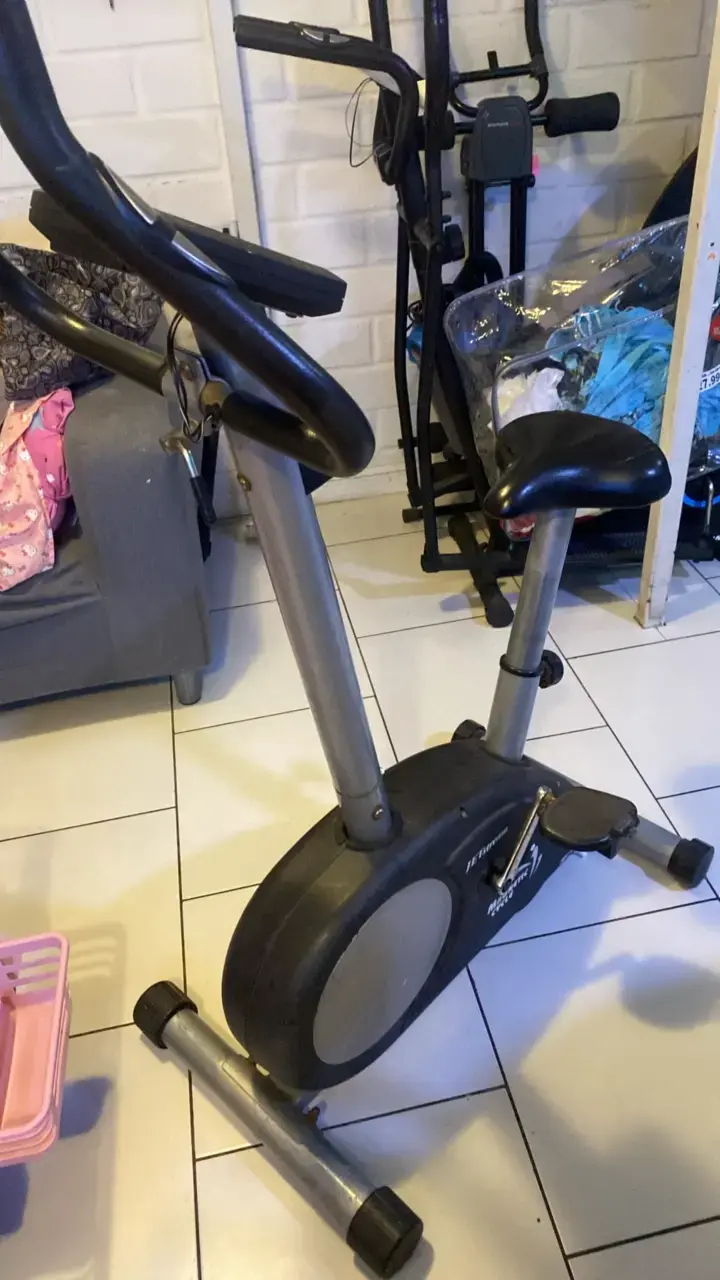 Bicicleta estática ejercicios - 1