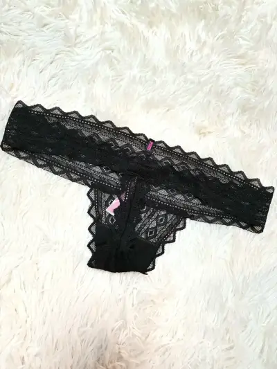 Colaless de encaje negro Victoria's Secret Pink - miniatura 4