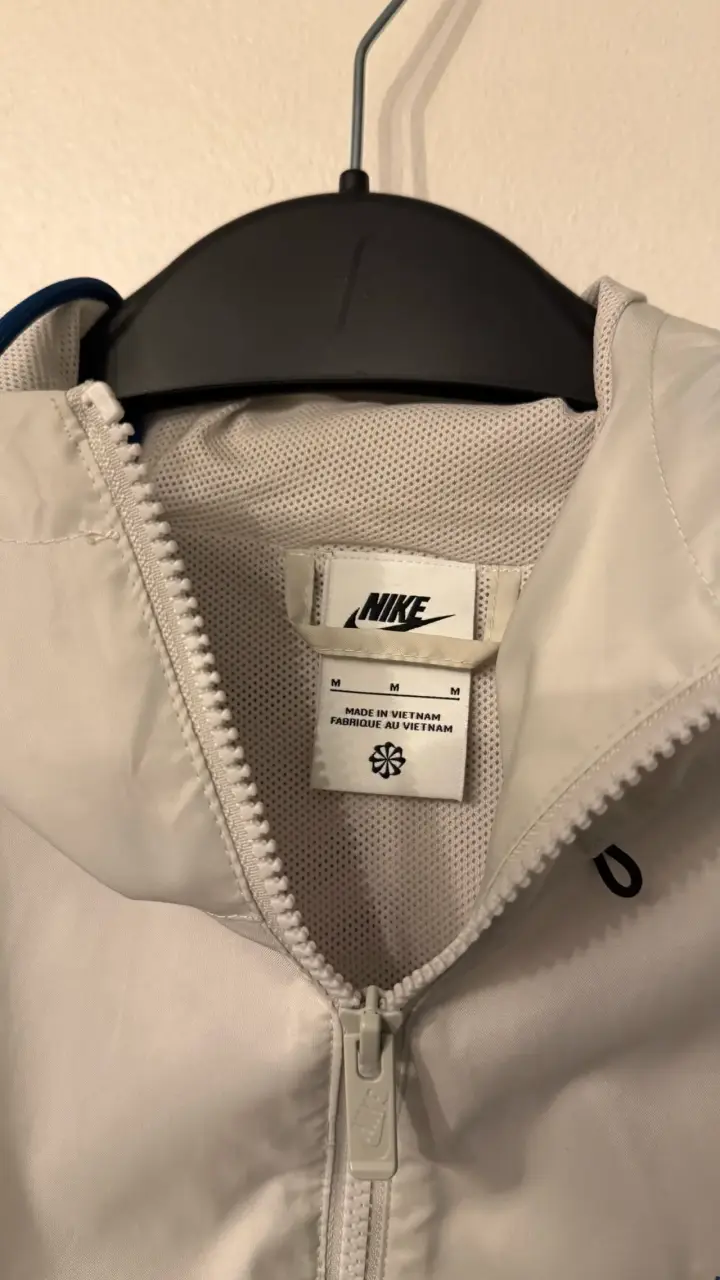 Chaqueta cortaviento Nike talla M - 2