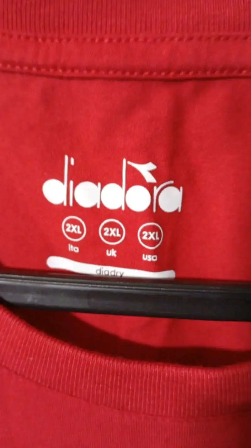 Polera roja Diadora talla 2XL - 3
