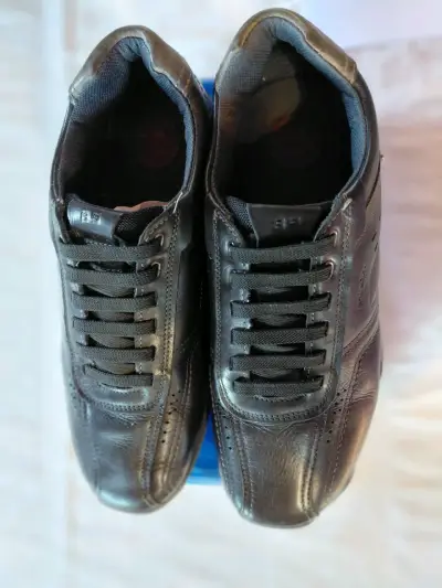 Zapatillas-zapatos de cuero negras Pegada para hom - miniatura 1