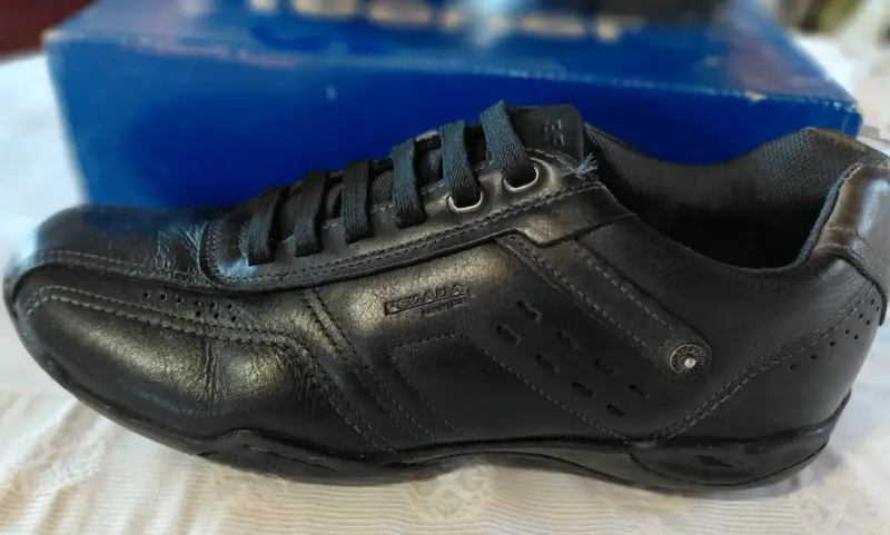 Zapatillas-zapatos de cuero negras Pegada para hom - 2