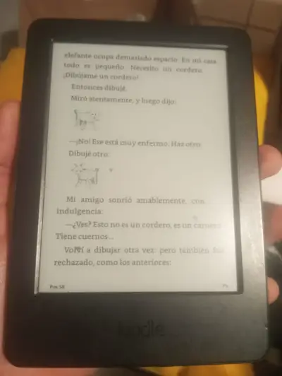 Kindle Amazon 8va Gen 4GB + Funda Y Cable - Usado - miniatura 4
