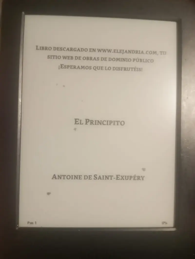 Kindle Amazon 8va Gen 4GB + Funda Y Cable - Usado - 5