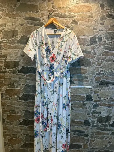 Vestido largo floral para mujer - miniatura 1