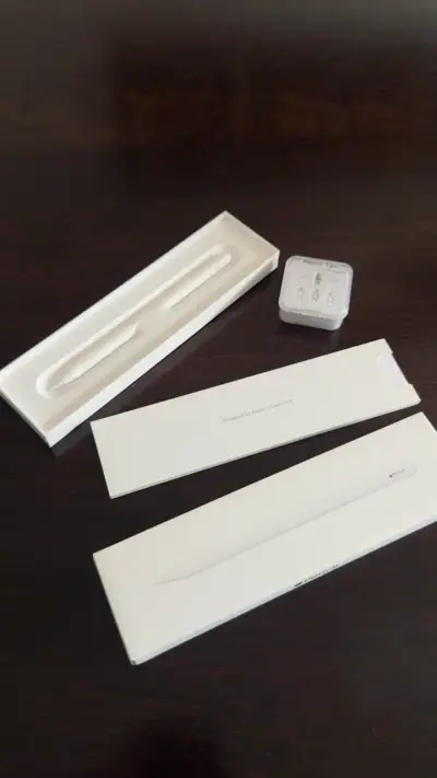 Apple Pencil USB-C como NUEVO - miniatura 6
