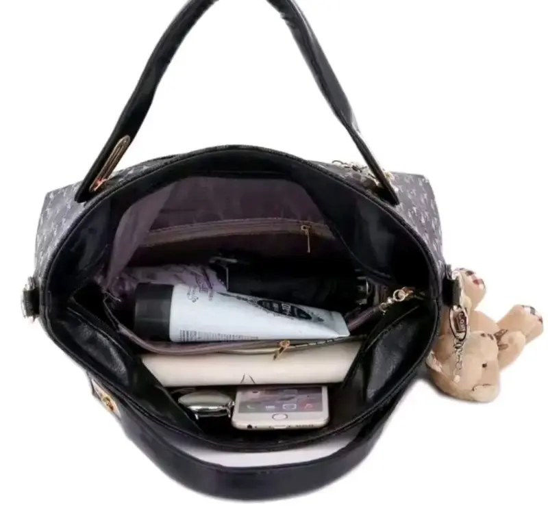 Set de carteras negras con diseño elegante - 6