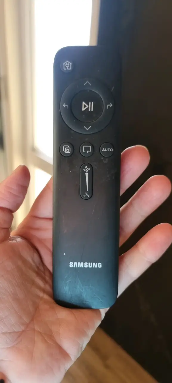 Aspiradora Robot Samsung con Control Remoto - 4