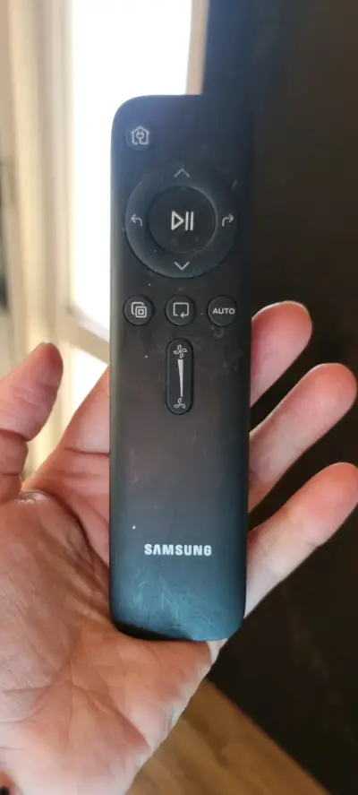 Aspiradora Robot Samsung con Control Remoto - miniatura 4
