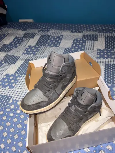 Zapatillas  grises Nike Air Jordan - miniatura 3