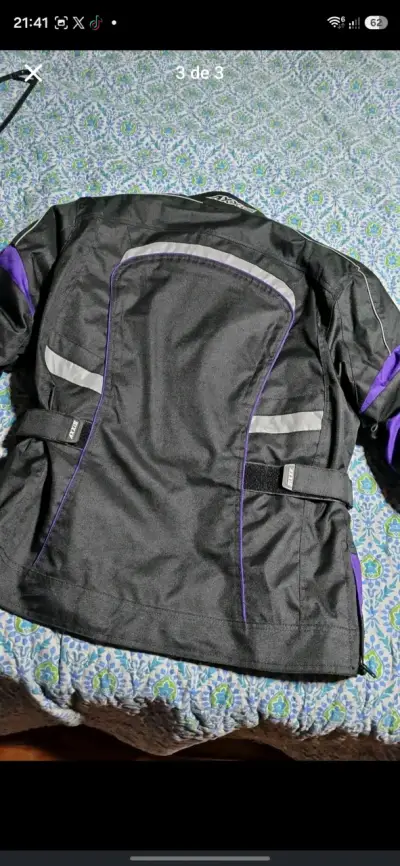 Chaqueta de motociclista negra con detalles reflectantes - miniatura 1