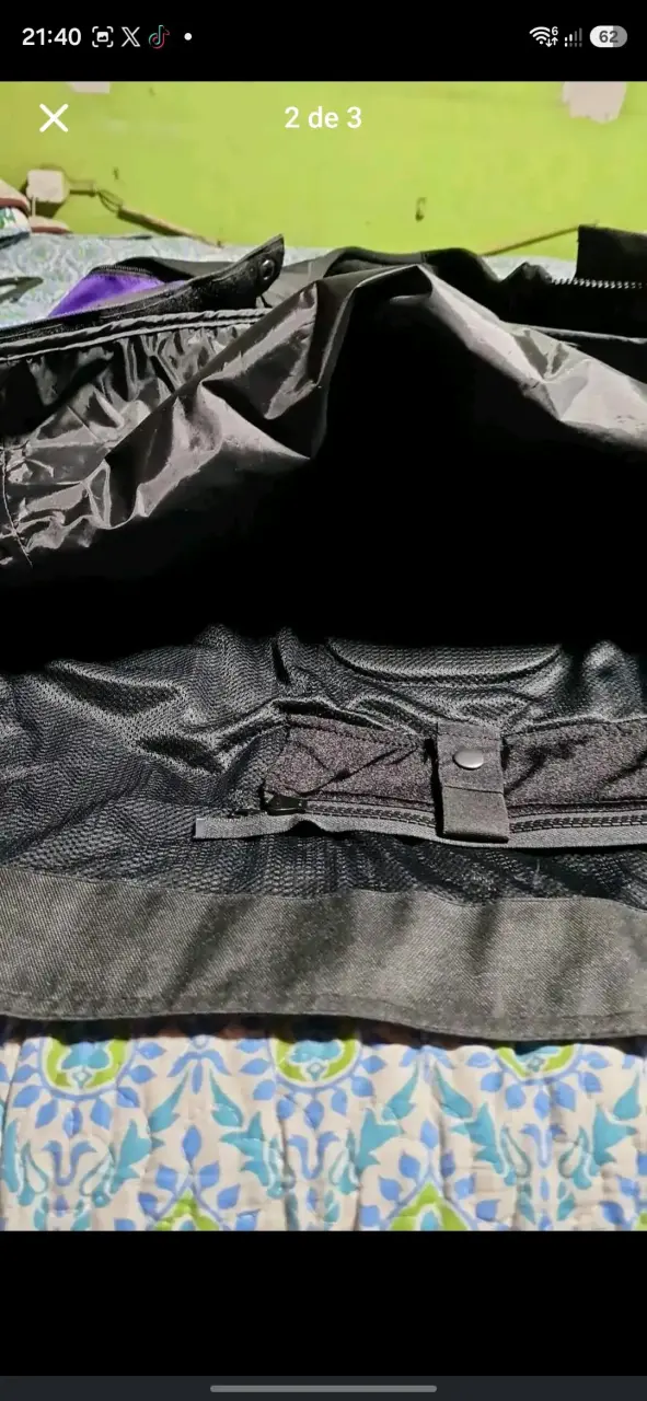 Chaqueta de motociclista negra con detalles reflectantes - 3