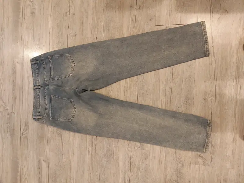 Jeans de mezclilla azul desgastado para hombre - 3