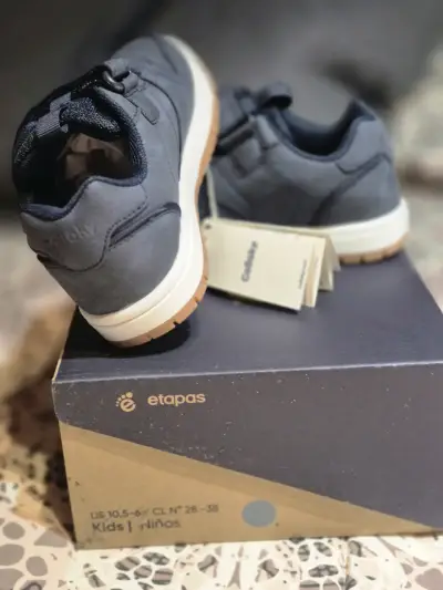 Lote de ropa infantil y zapatos Etapas - miniatura 3