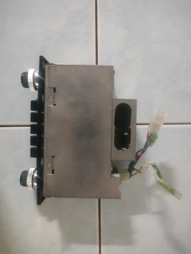 Radio vintage para auto Datsun Clarion(sin probar) - 3
