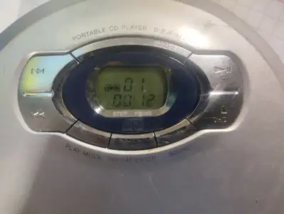Reproductores de CD y cassette Sony y Fujitel - miniatura 4