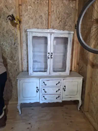 Vitrina de madera estilo vintage blanca - miniatura 1