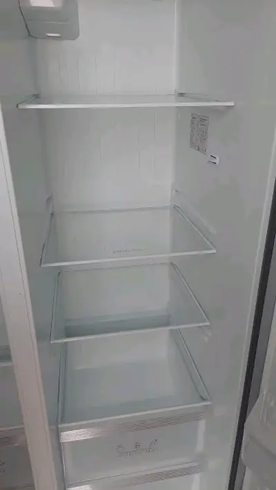 Refrigerador Midea con Control de Temperatura - miniatura 5