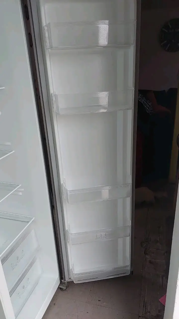 Refrigerador Midea con Control de Temperatura - 6