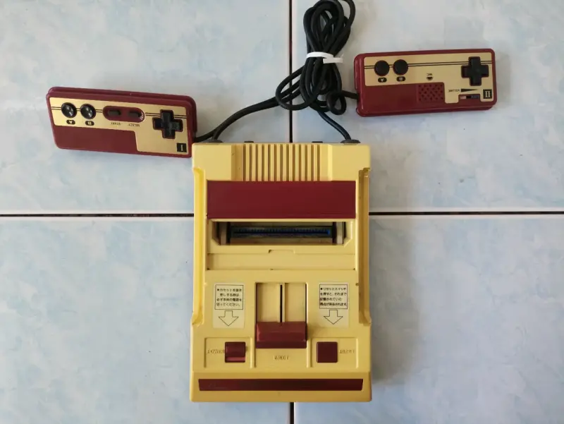 Nintendo Family Computer(sin probar) - 1