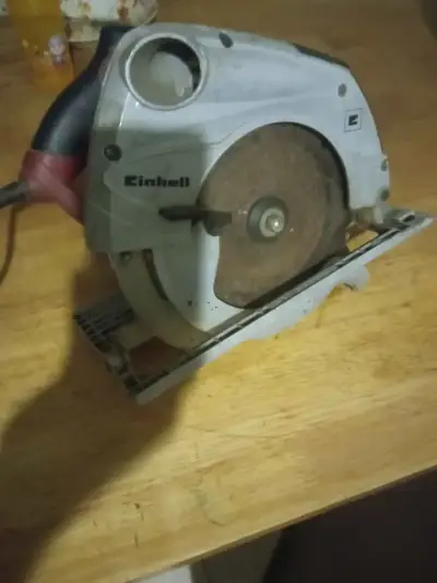 Sierra circular Einhell de mano usada - miniatura 1