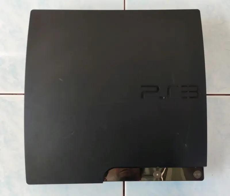 Consola PS3 Slim CARCASA - 1