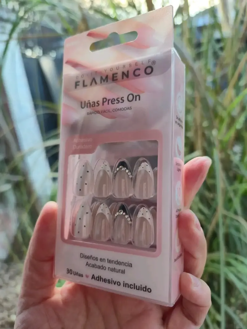 Uñas postizas Flamenco Press On diseño moderno - 2