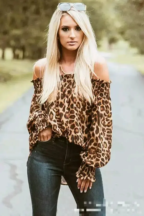 Blusa de mujer con estampado animal print - 1