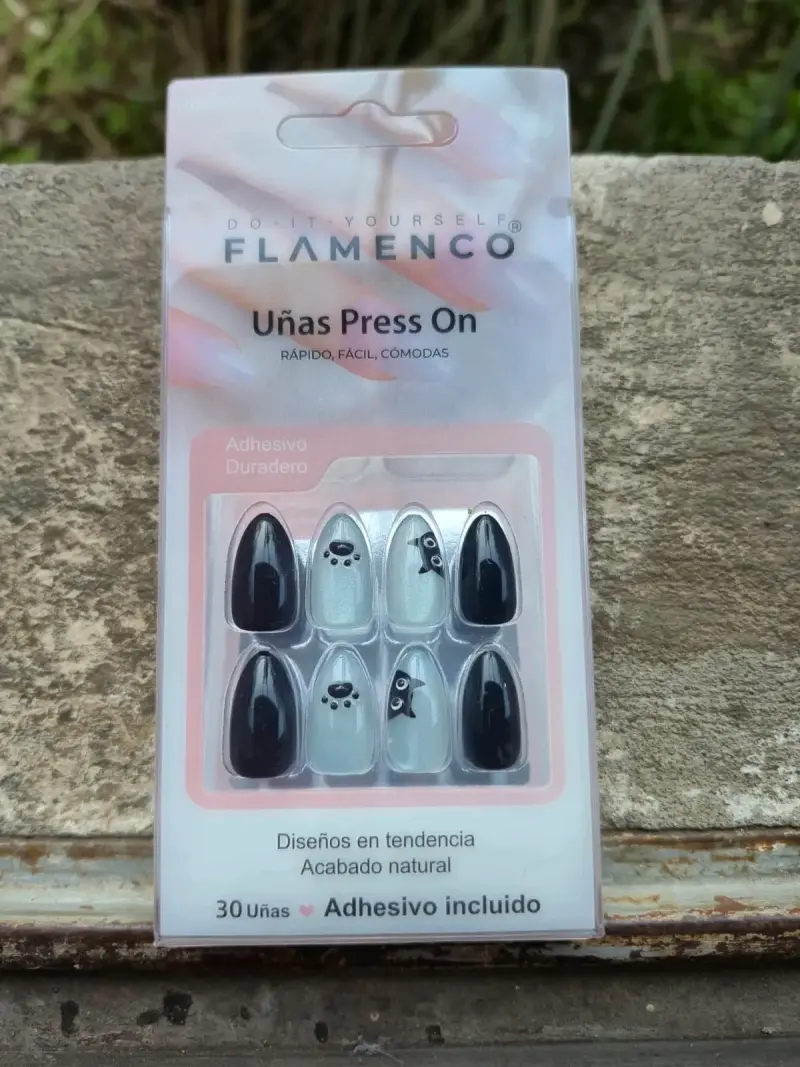 Uñas postizas Flamenco Press On con adhesivo - 1