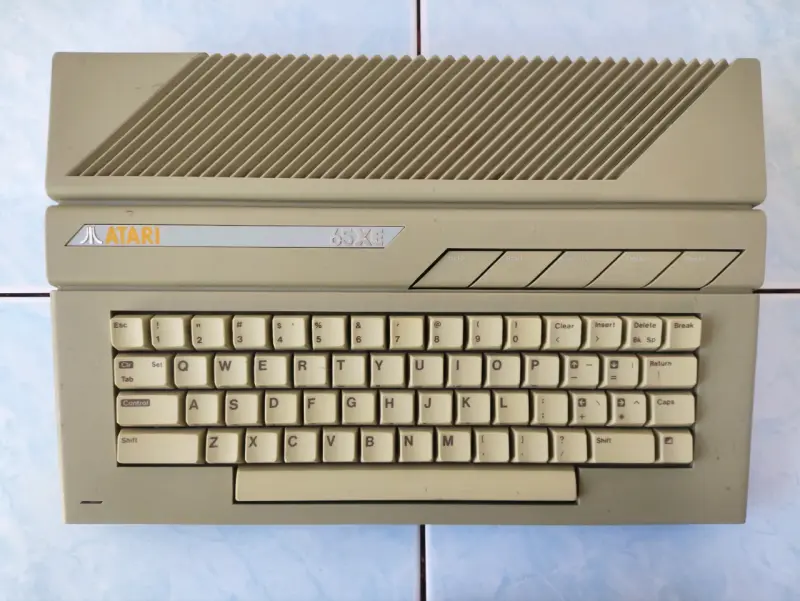 Atari 800XL y Atari 65 XE (SIN PROBAR) - 2