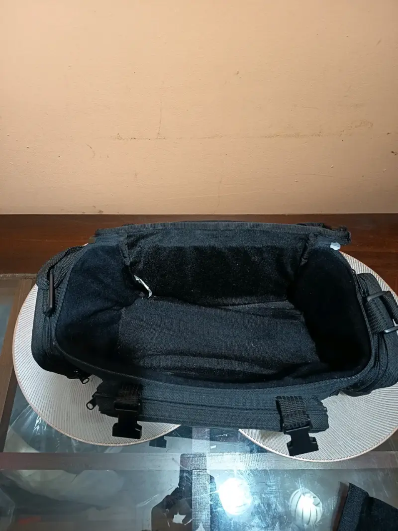 Bolso de cámara Travelpro negro - 4
