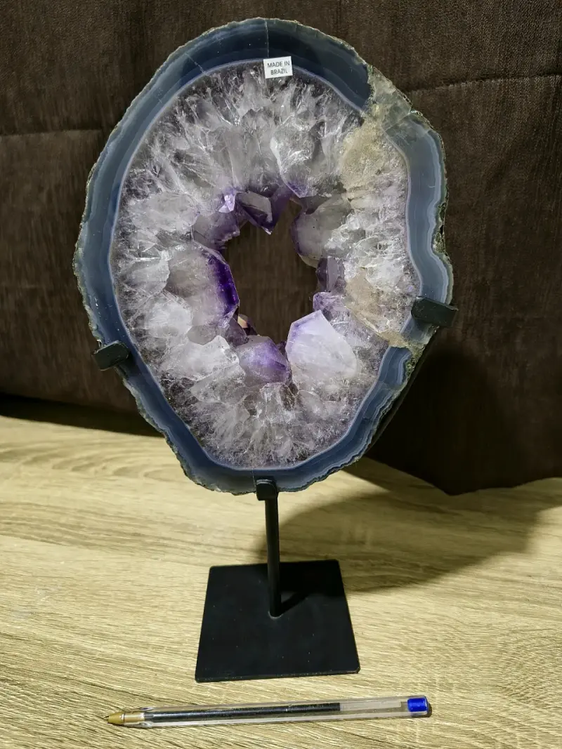 Geoda de amatista en soporte metálico - 3