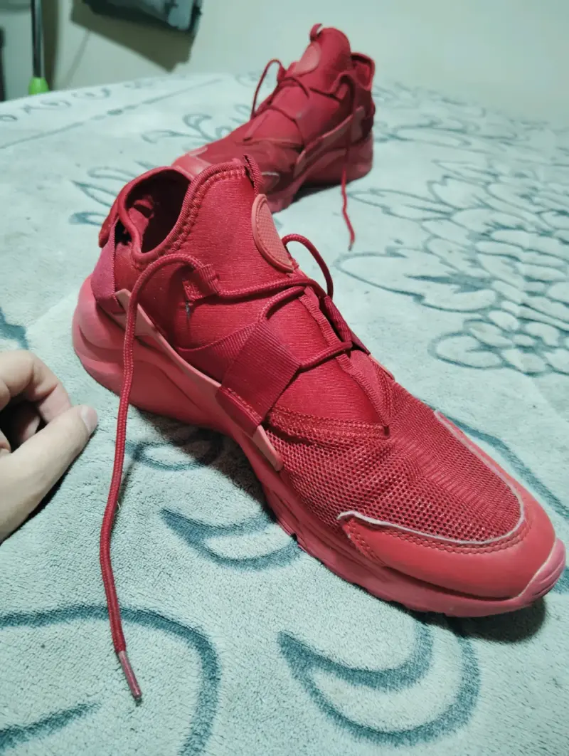 Zapatillas deportivas rojas para hombre en buen estado - 3