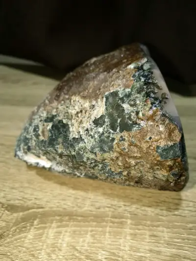 Geoda de amatista natural decorativa - miniatura 6