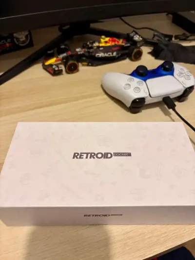 Consola portátil Retroid Pocket 3+ nueva - miniatura 1