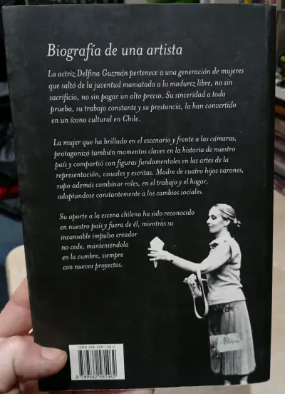 Libro 'Delfina' de Esther Edwards - miniatura 2