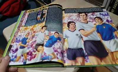 Libro Momentos Épicos del Fútbol - miniatura 4